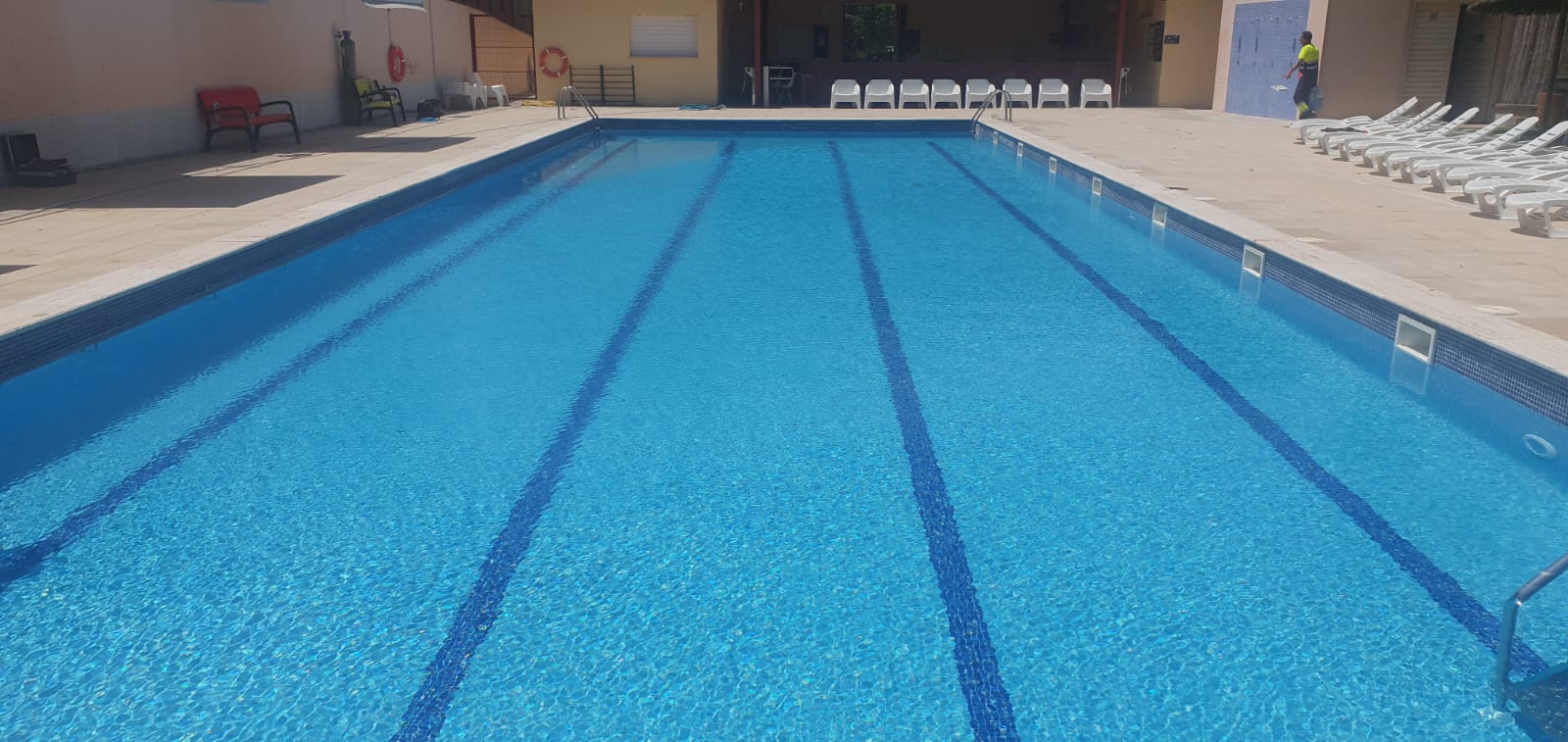 Lee más sobre el artículo Fuga localizada con precisión en una piscina comunitaria de Benidorm